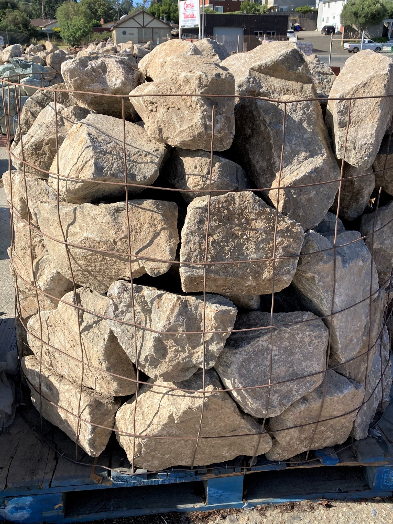 WILLOW CREEK BOULDERS